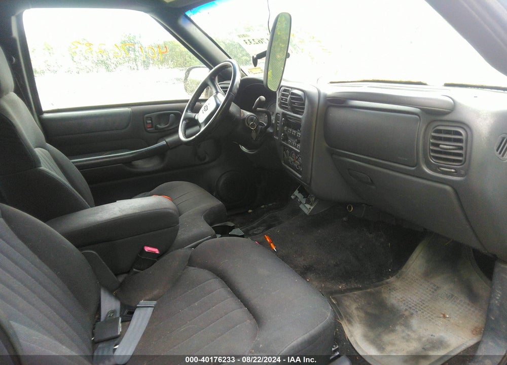 2003 CHEVROLET S-10 LS VIN: 1GCDT19X238194051