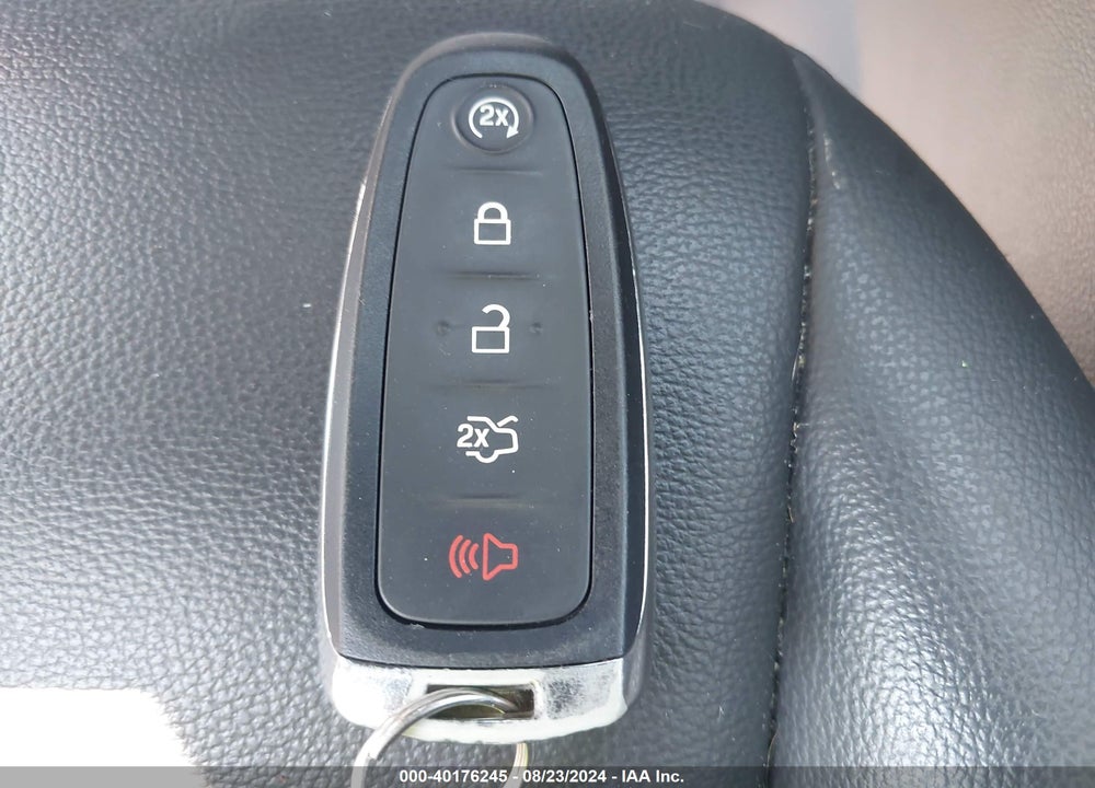 2019 FORD ESCAPE SEL VIN: 1FMCU9HD2KUA02367