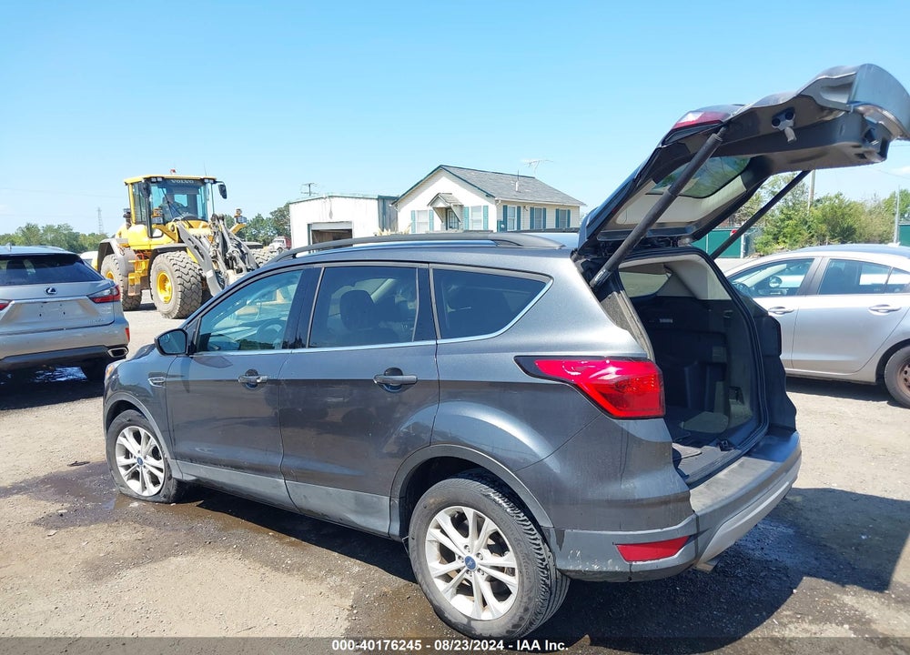 2019 FORD ESCAPE SEL VIN: 1FMCU9HD2KUA02367