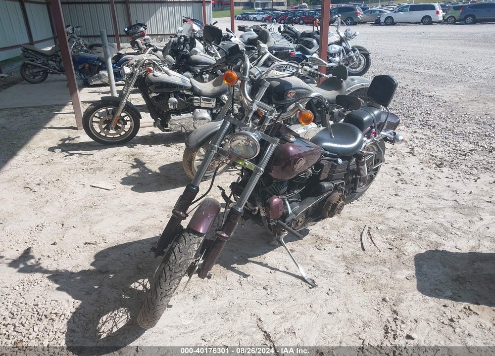 1983 HARLEY-DAVIDSON FXDG VIN: 1HD1BGK22DY016776