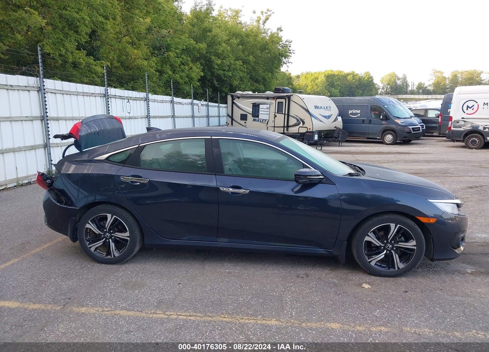 2017 HONDA CIVIC TOURING VIN: 19XFC1F98HE014258