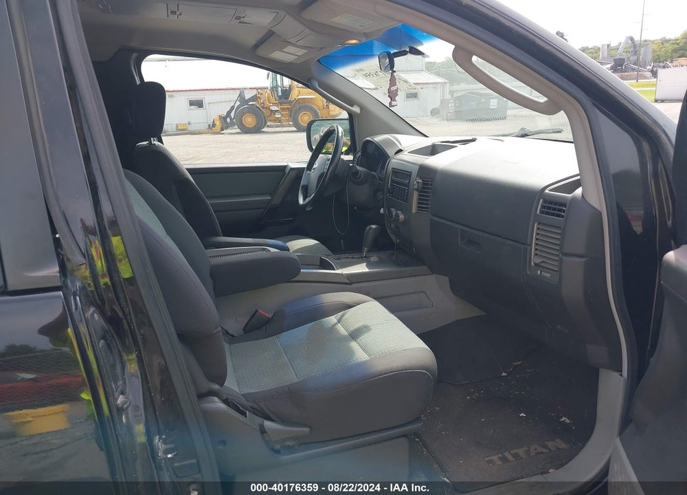 2004 NISSAN TITAN SE VIN: 1N6AA06B74N545824