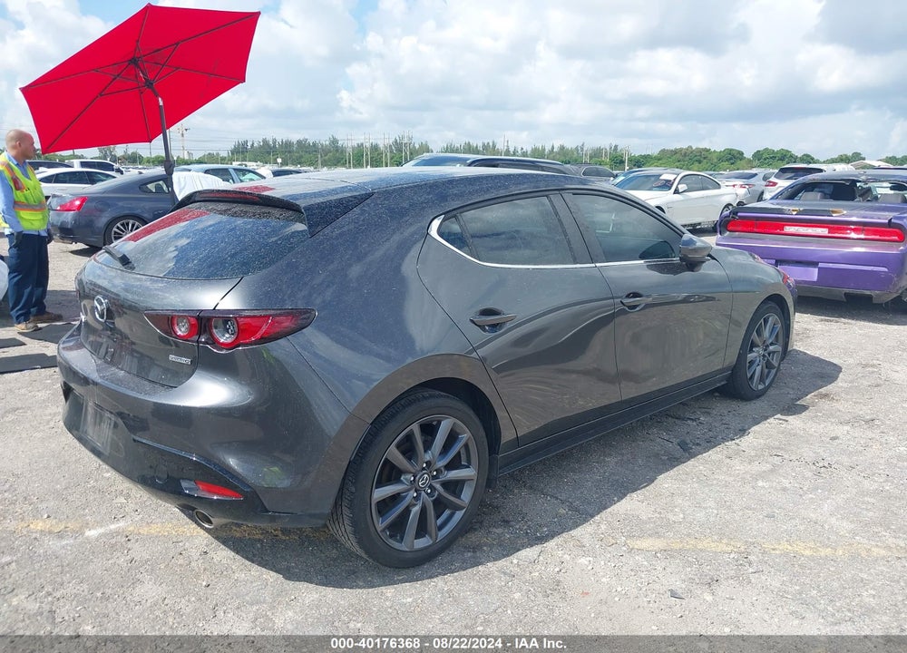 2021 MAZDA 3 SELECT VIN: JM1BPAKL7M1345284