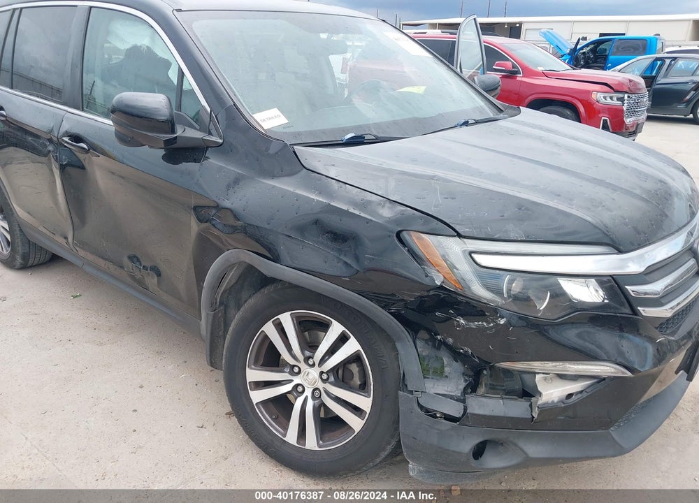 2017 HONDA PILOT VIN: 5FNYF5H54HB048208