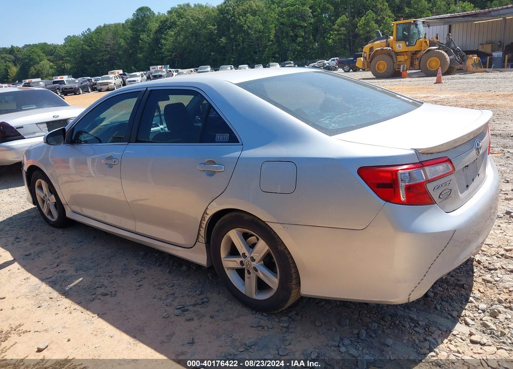 2013 TOYOTA CAMRY SE VIN: 4T1BF1FK8DU243958
