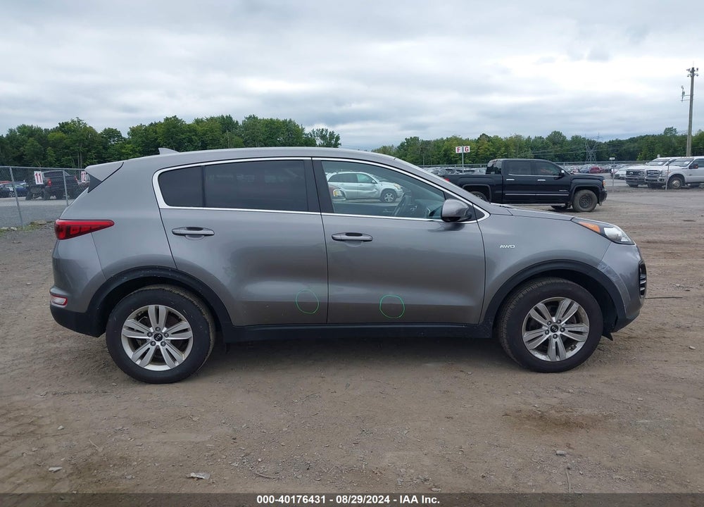 2018 KIA SPORTAGE LX VIN: KNDPMCAC4J7447856
