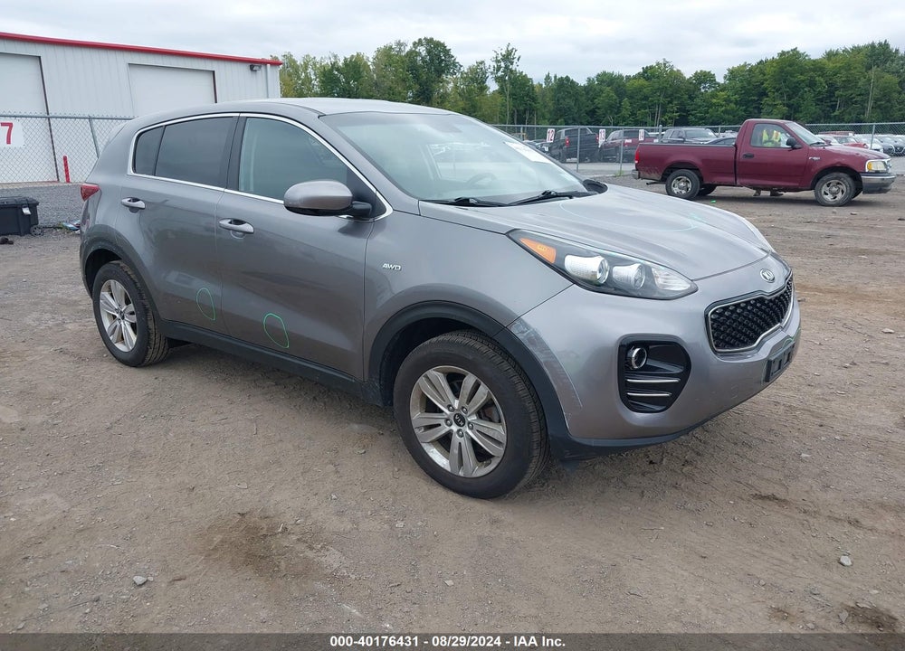 2018 KIA SPORTAGE LX VIN: KNDPMCAC4J7447856