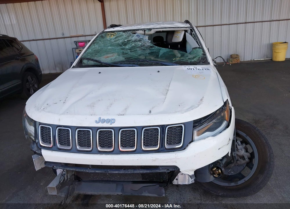 2018 JEEP COMPASS LIMITED FWD VIN: 3C4NJCCB2JT407033