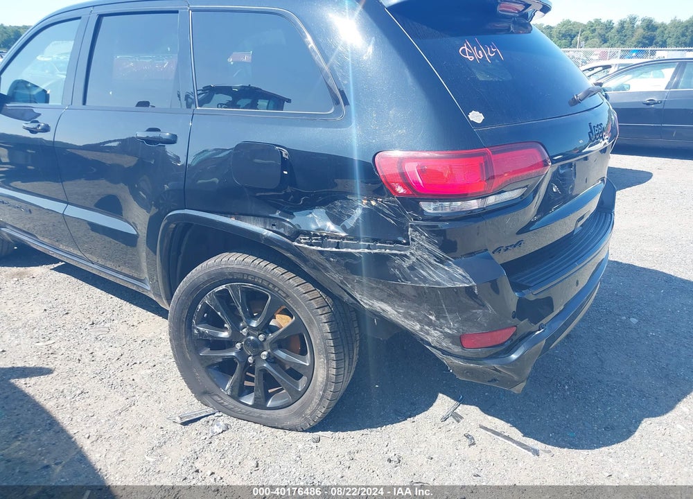 2017 JEEP GRAND CHEROKEE ALTITUDE 4X4 VIN: 1C4RJFAG4HC720169