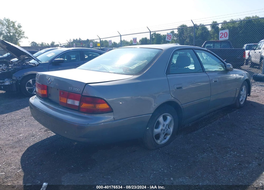1999 LEXUS ES 300 VIN: JT8BF28G0X5055273