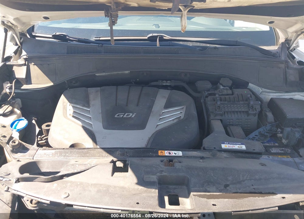 2017 HYUNDAI SANTA FE VIN: KM8SN4HF3HU219352