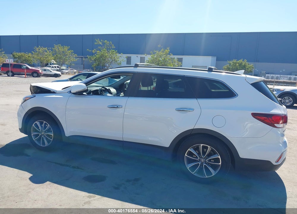 2017 HYUNDAI SANTA FE VIN: KM8SN4HF3HU219352