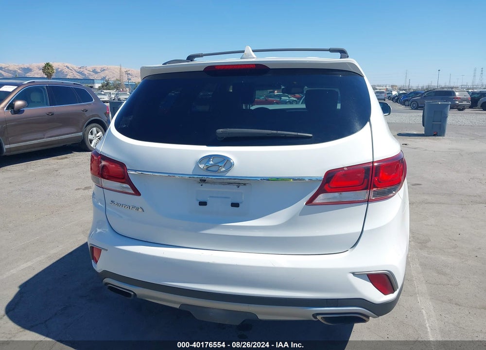 2017 HYUNDAI SANTA FE VIN: KM8SN4HF3HU219352