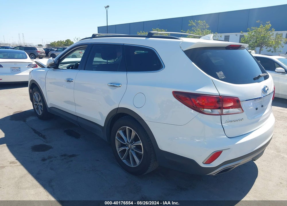 2017 HYUNDAI SANTA FE VIN: KM8SN4HF3HU219352