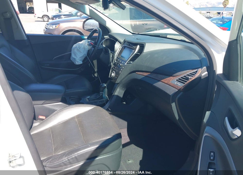 2017 HYUNDAI SANTA FE VIN: KM8SN4HF3HU219352