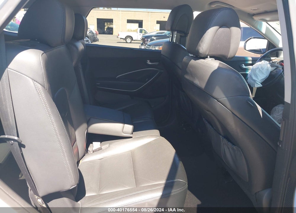 2017 HYUNDAI SANTA FE VIN: KM8SN4HF3HU219352