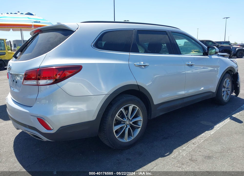 2018 HYUNDAI SANTA FE SE VIN: KM8SM4HF8JU278860