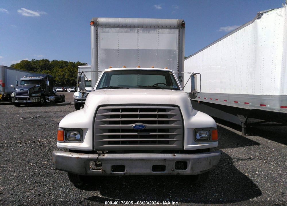 1996 FORD F800 VIN: 1FDNF80CXTVA10115