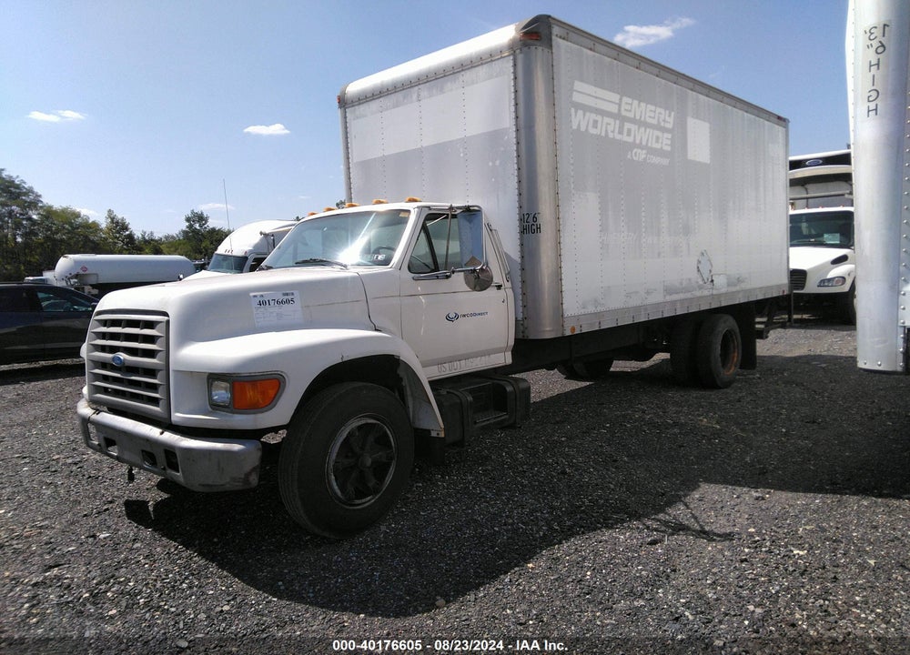 1996 FORD F800 VIN: 1FDNF80CXTVA10115