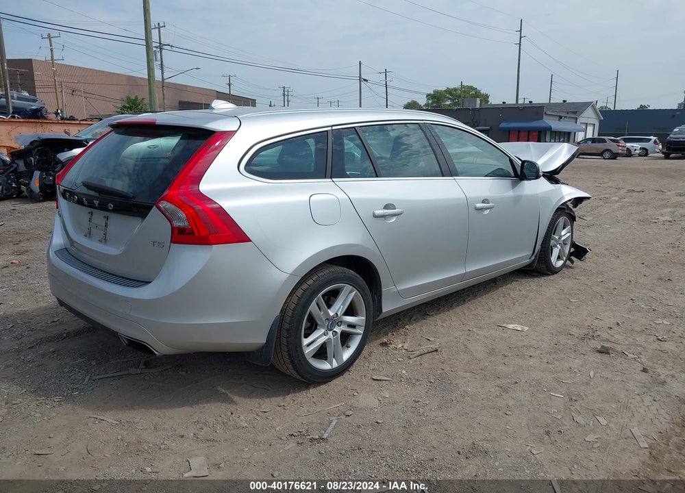2015 VOLVO V60 T5 PREMIER VIN: YV140MEB3F1197066