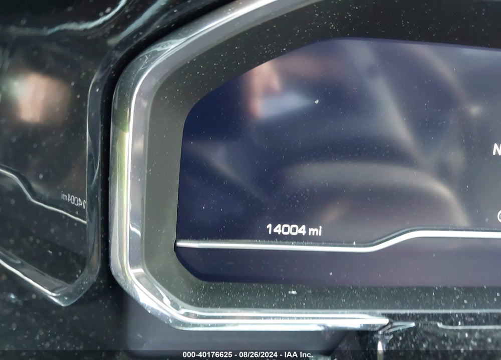 2024 GMC SIERRA 1500 4WD SHORT BOX SLT VIN: 1GTUUDED4RZ230920
