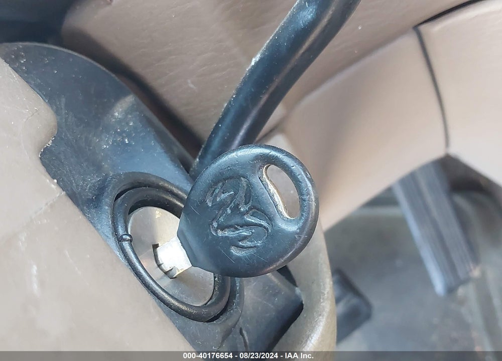 2002 DODGE CARAVAN SE VIN: 1B4GP25312B660142