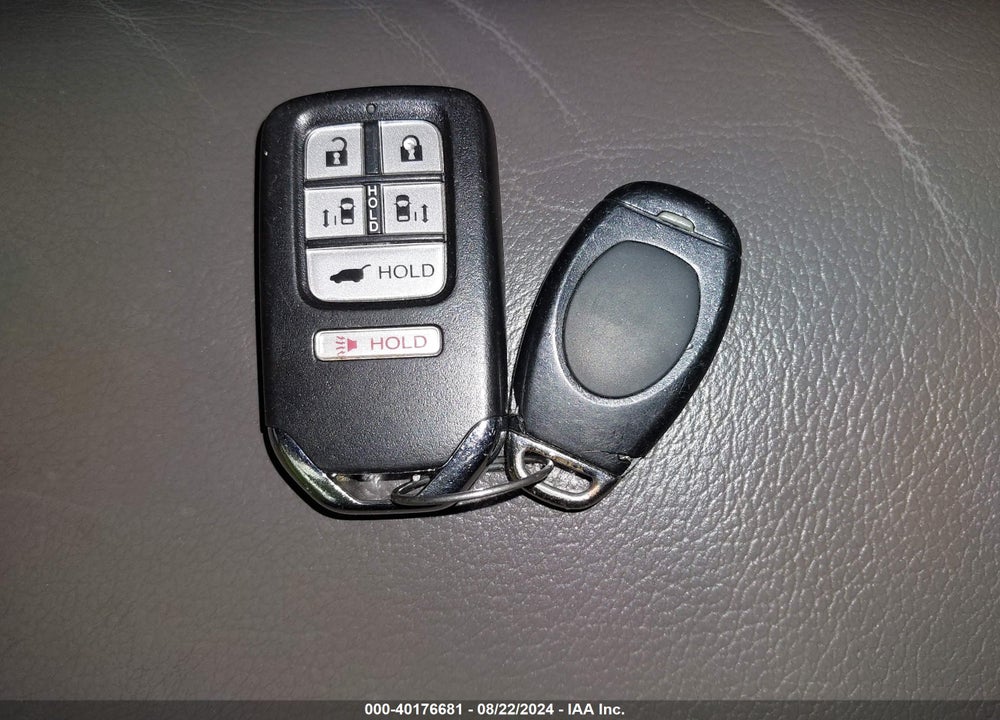 2016 HONDA ODYSSEY EX-L VIN: 5FNRL5H67GB107658
