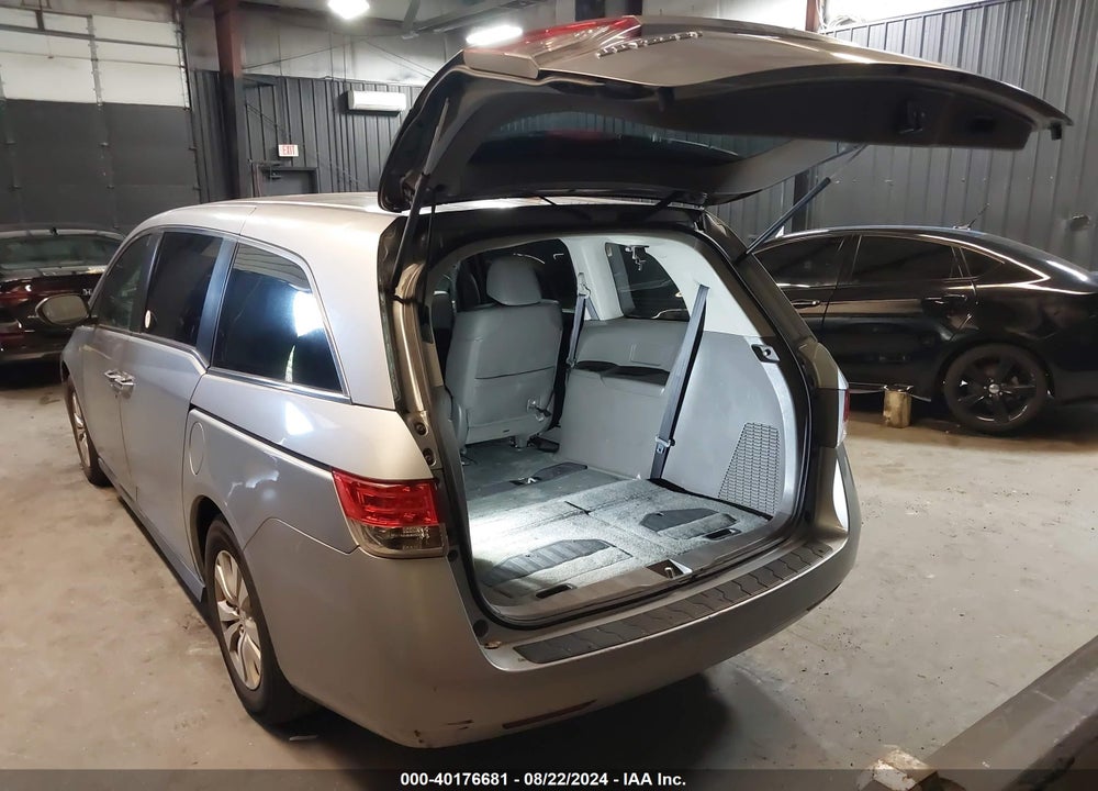 2016 HONDA ODYSSEY EX-L VIN: 5FNRL5H67GB107658