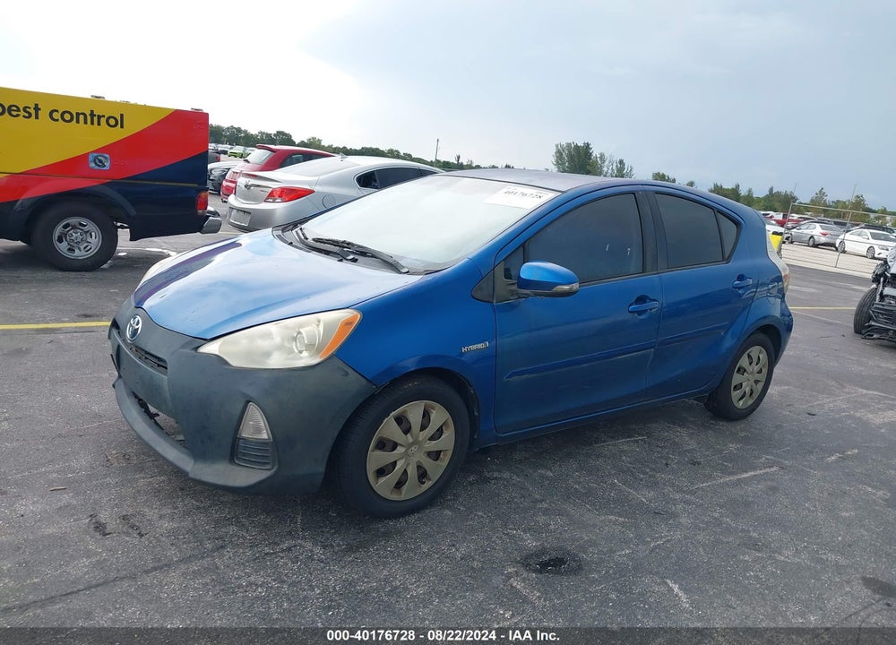 2013 TOYOTA PRIUS C TWO VIN: JTDKDTB37D1044504