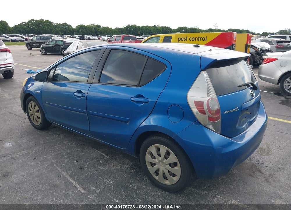 2013 TOYOTA PRIUS C TWO VIN: JTDKDTB37D1044504