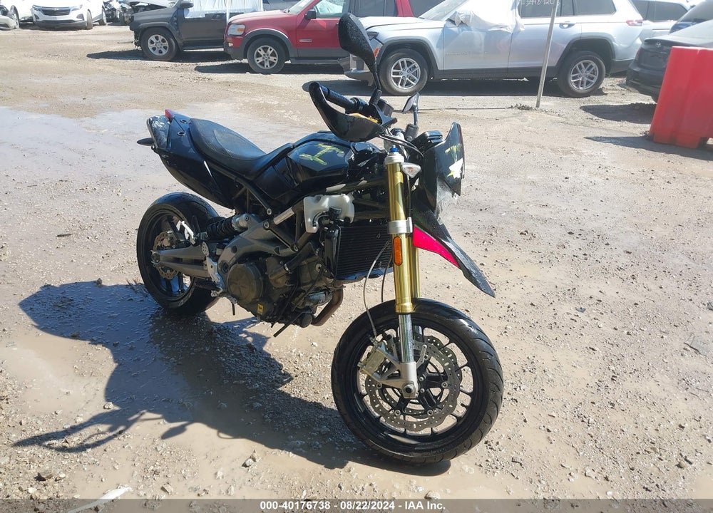 2009 APRILIA DORSODURO 750 VIN: ZD4SMC0049S000247