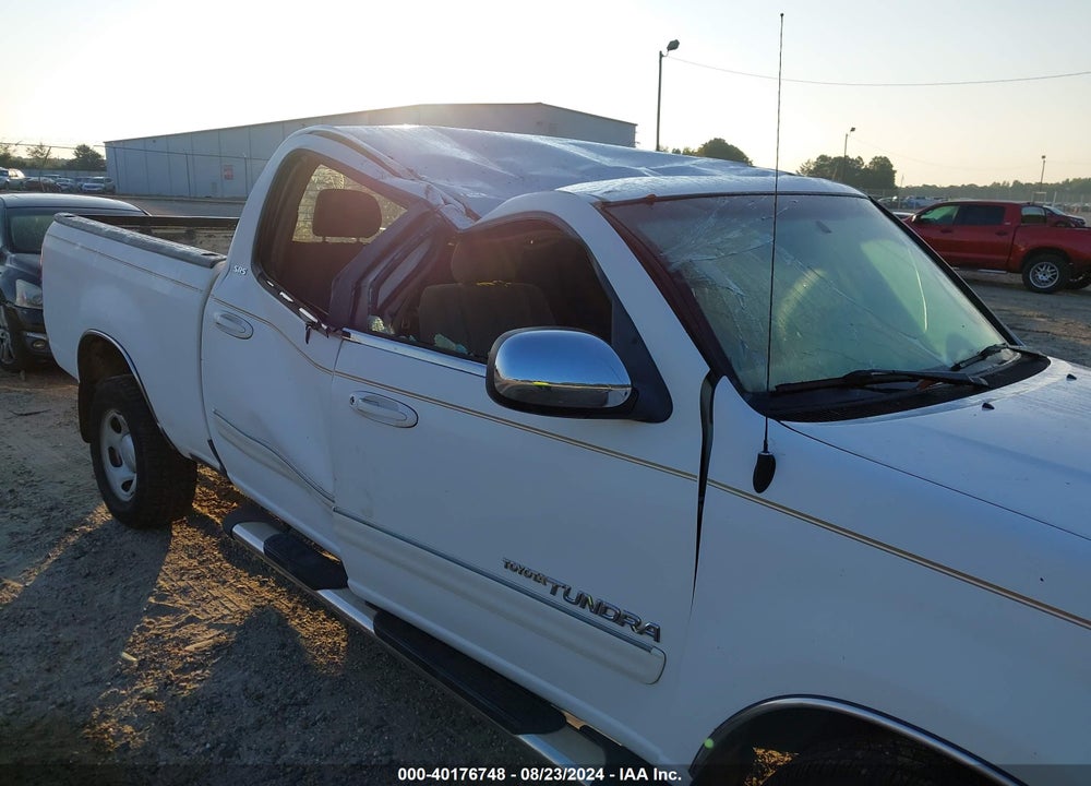 2005 TOYOTA TUNDRA SR5 V8 VIN: 5TBET341X5S467540