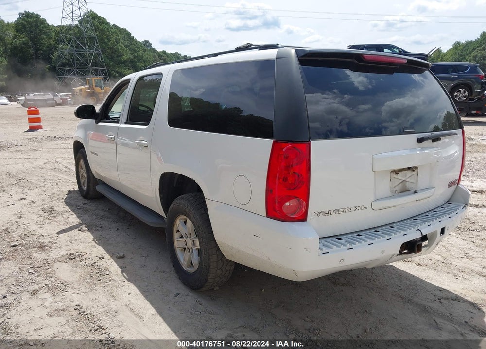 2013 GMC YUKON XL 1500 SLT VIN: 1GKS2KE77DR226434