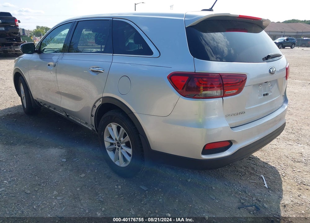 2019 KIA SORENTO 2.4L LX VIN: 5XYPGDA32KG572128