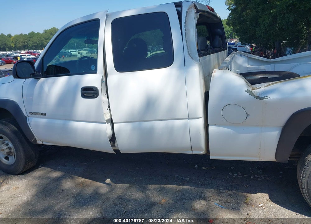 2002 CHEVROLET SILVERADO 2500HD VIN: 1GCHC29U92Z117053