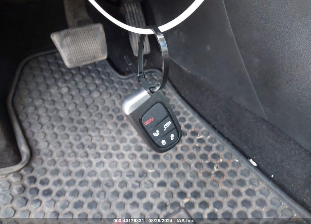 2015 JEEP CHEROKEE LATITUDE VIN: 1C4PJLCS8FW547775