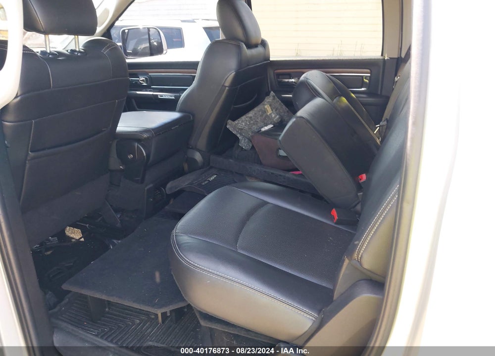 2017 RAM 2500 LAIE  4X4 6'4 BOX VIN: 3C6UR5FL3HG581031