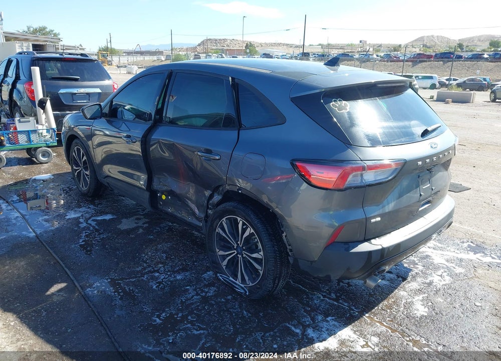 2021 FORD ESCAPE SE VIN: 1FMCU0G60MUB17583