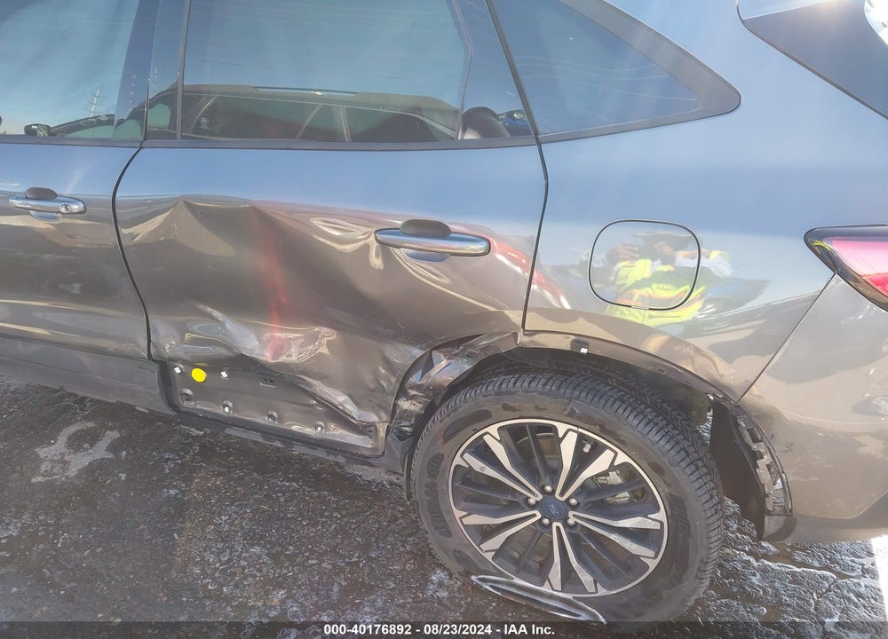 2021 FORD ESCAPE SE VIN: 1FMCU0G60MUB17583