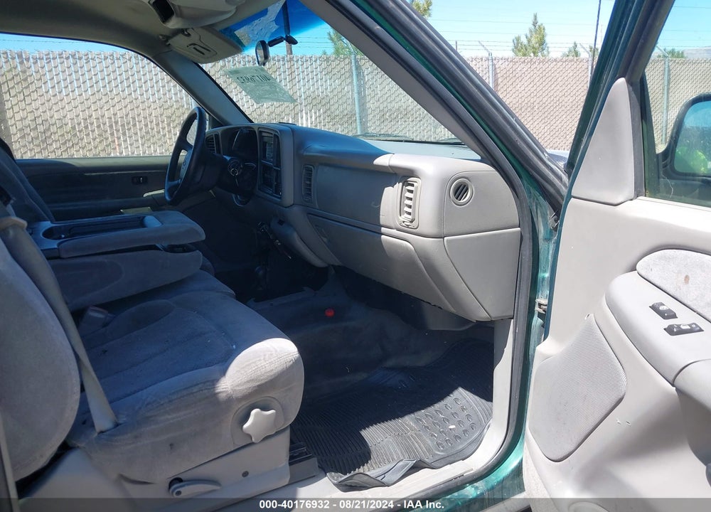 2000 CHEVROLET SILVERADO 1500 LS VIN: 1GCEK19T0YE219655