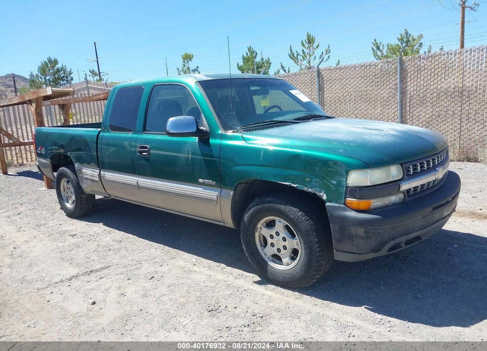 2000 CHEVROLET SILVERADO 1500 LS VIN: 1GCEK19T0YE219655