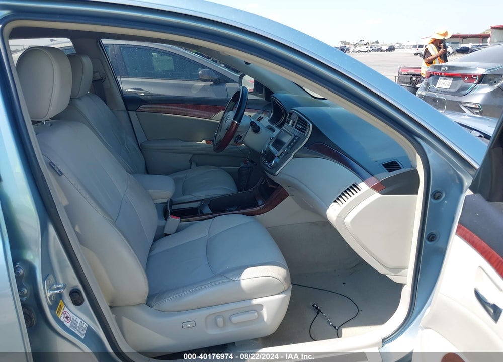 2011 TOYOTA AVALON LIMITED VIN: 4T1BK3DB8BU403327