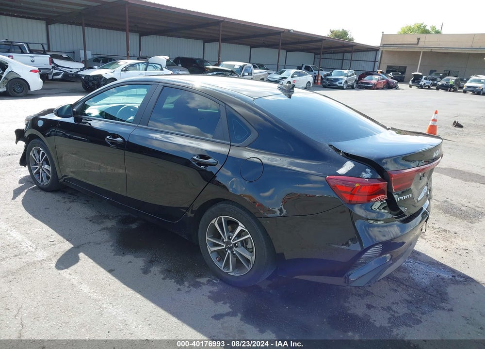 2022 KIA FORTE LXS VIN: 3KPF24AD5NE421594