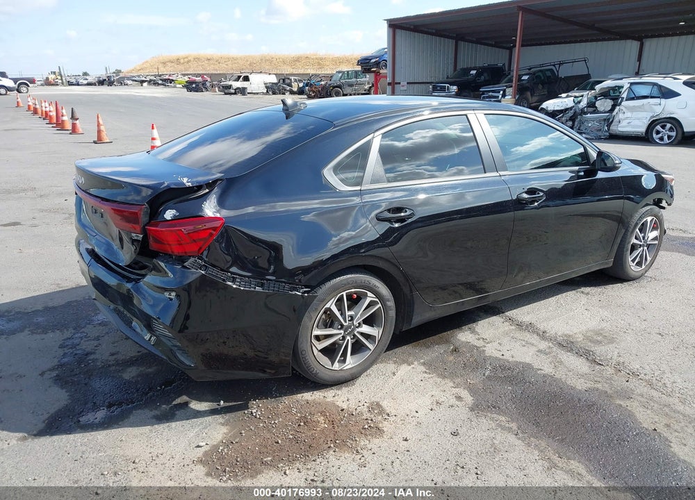 2022 KIA FORTE LXS VIN: 3KPF24AD5NE421594