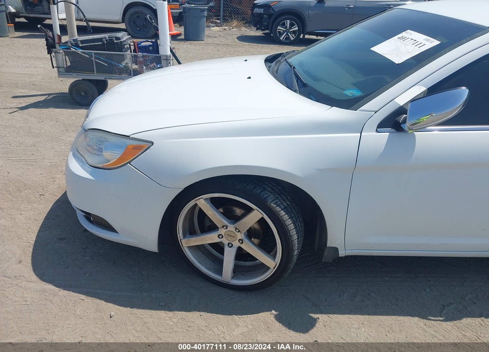 2013 CHRYSLER 200 LIMITED VIN: 1C3CCBCG1DN712099