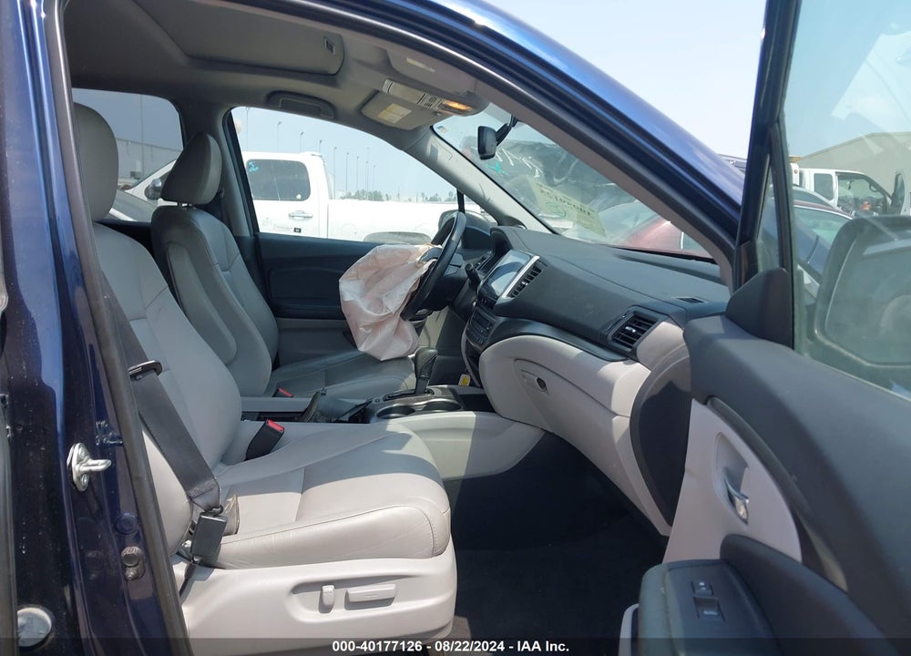 2017 HONDA PILOT EX-L VIN: 5FNYF5H51HB003369