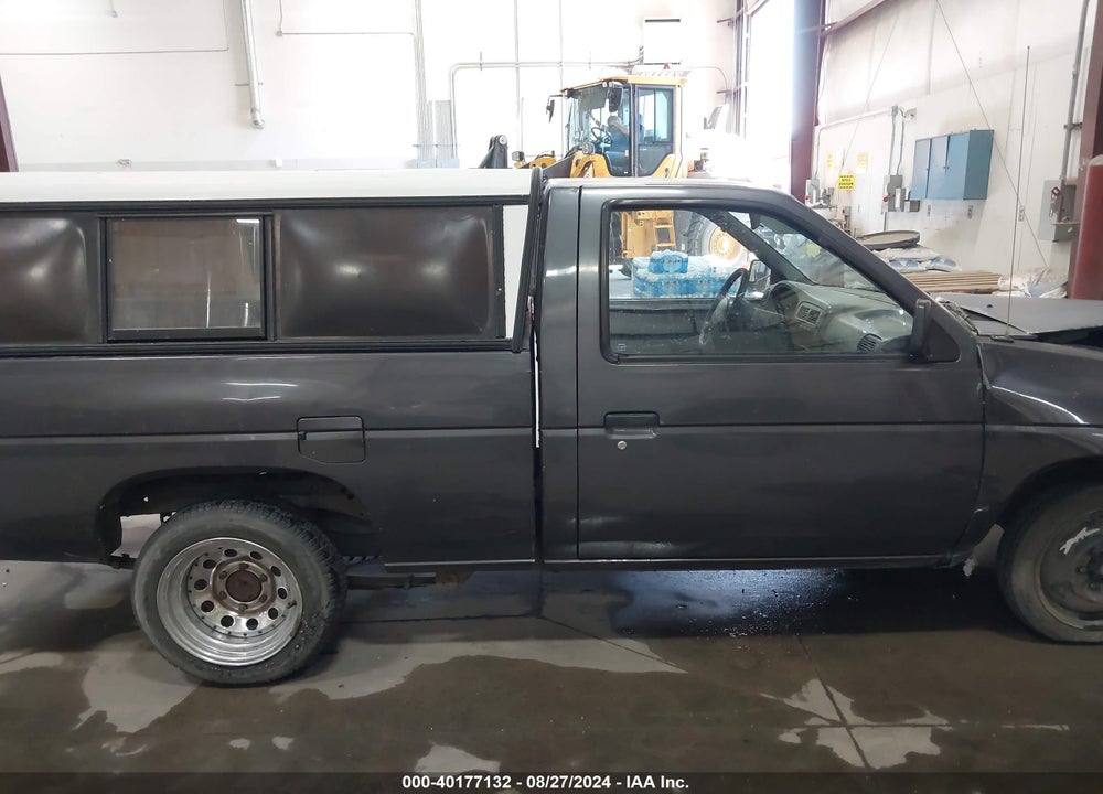 1997 NISSAN 4X2 TRUCK XE VIN: 1N6SD11S5VC353775