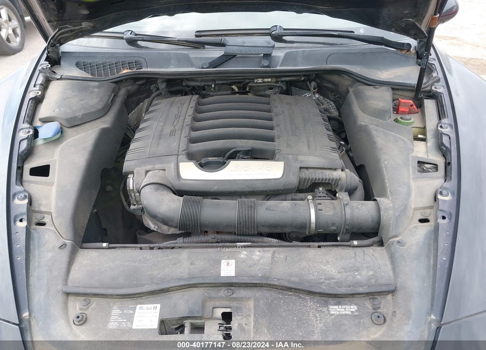 2014 PORSCHE CAYENNE PLATINUM EDITION VIN: WP1AA2A28ELA09840