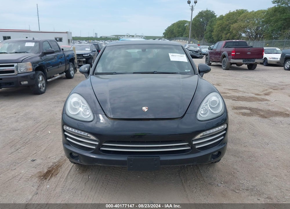2014 PORSCHE CAYENNE PLATINUM EDITION VIN: WP1AA2A28ELA09840