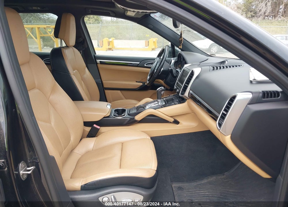 2014 PORSCHE CAYENNE PLATINUM EDITION VIN: WP1AA2A28ELA09840